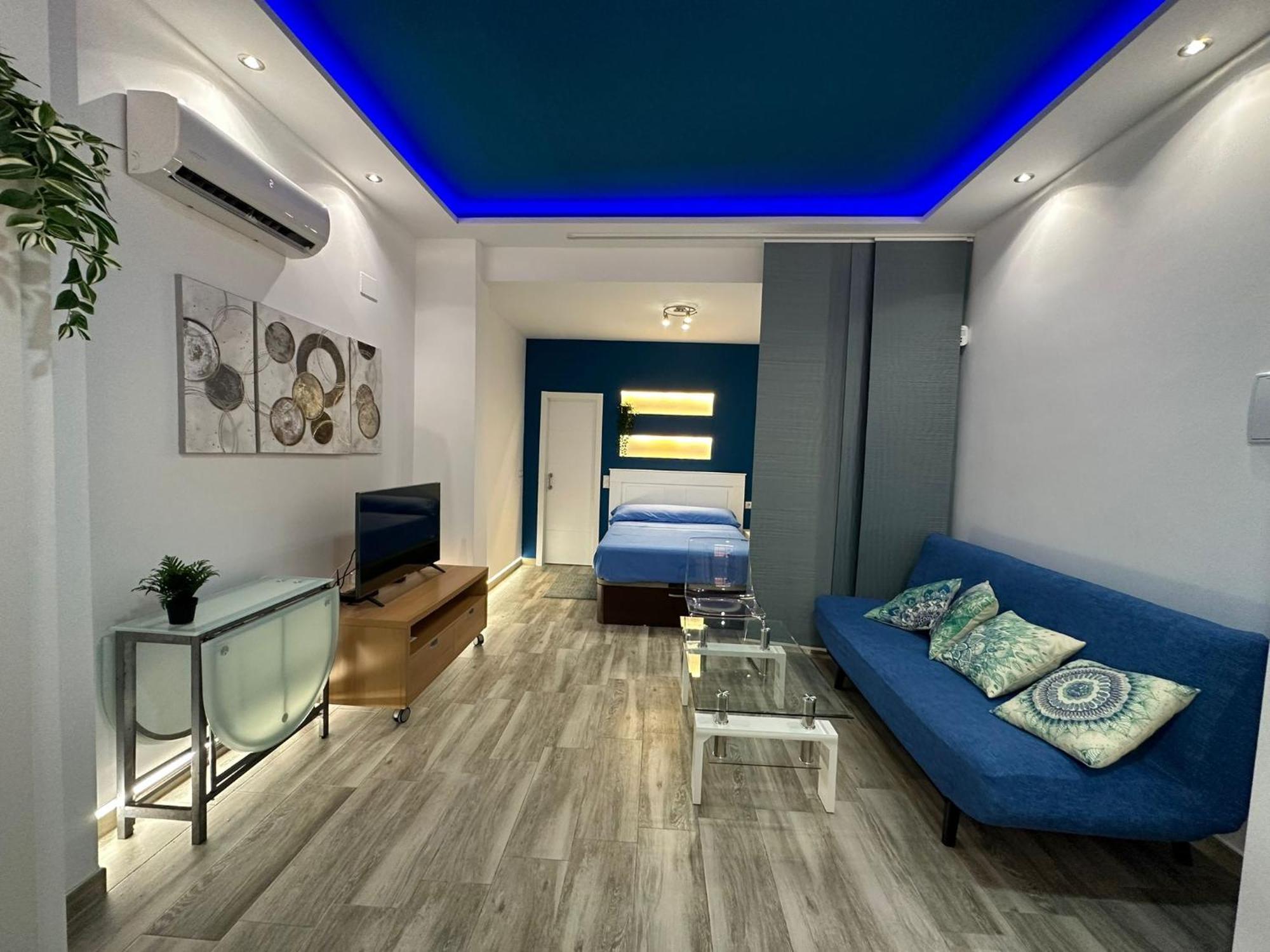 Апартаменты Loft Vialia Centro Малага Экстерьер фото